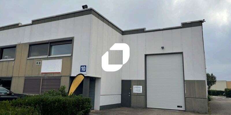 A louer Local d'activité 797m² Decines charpieu