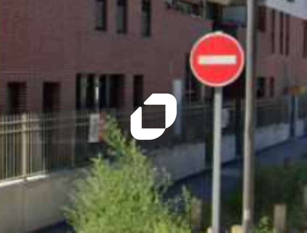 A louer Local commercial 165m² Neuilly sur marne