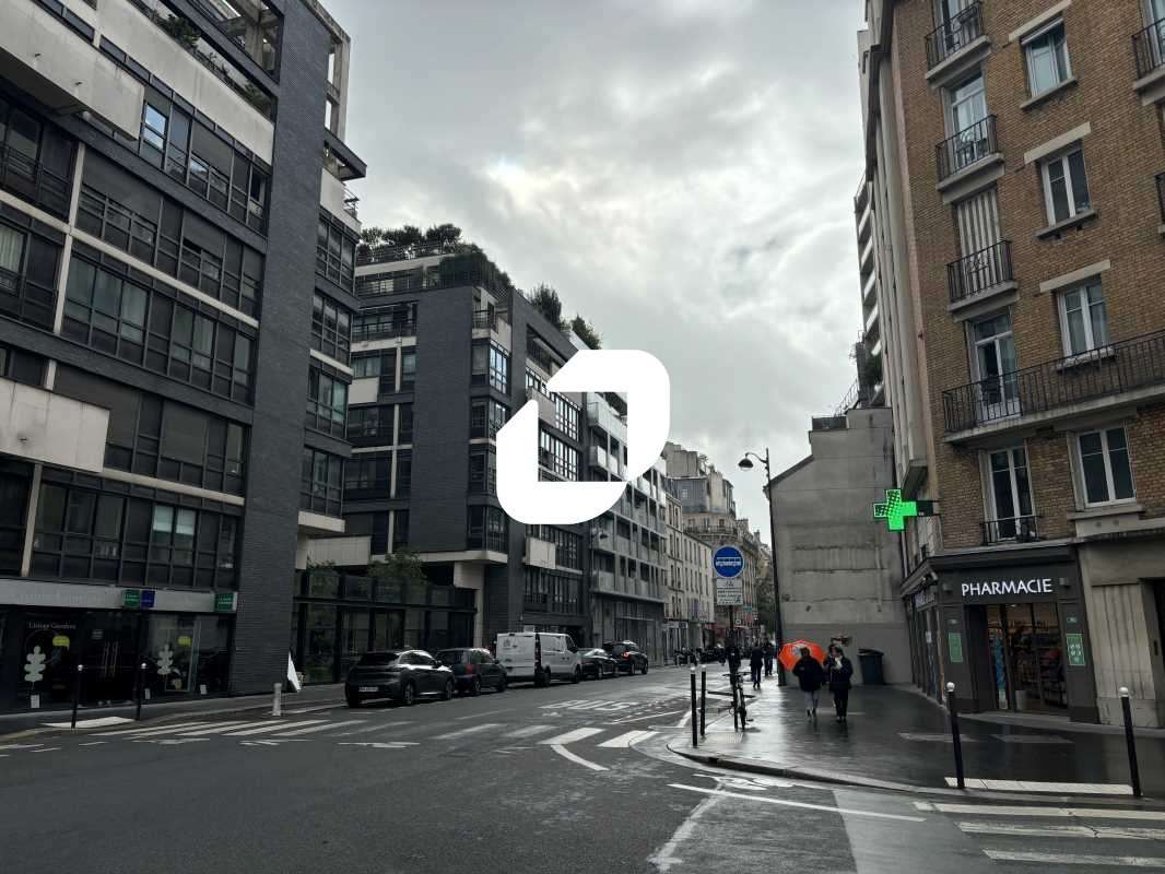 A louer Local commercial 79m² Paris