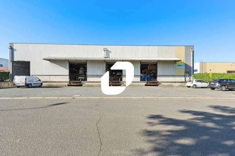 Vente Local d'activité 2478m² Saint ouen l'aumone