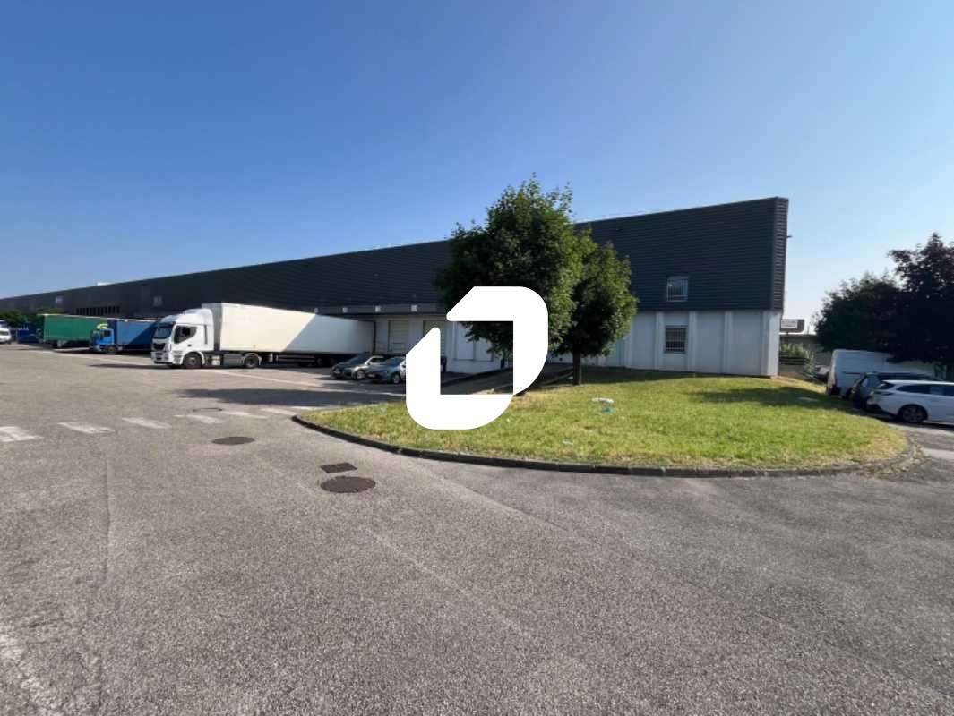 A louer Local d'activité 9925m² Venissieux