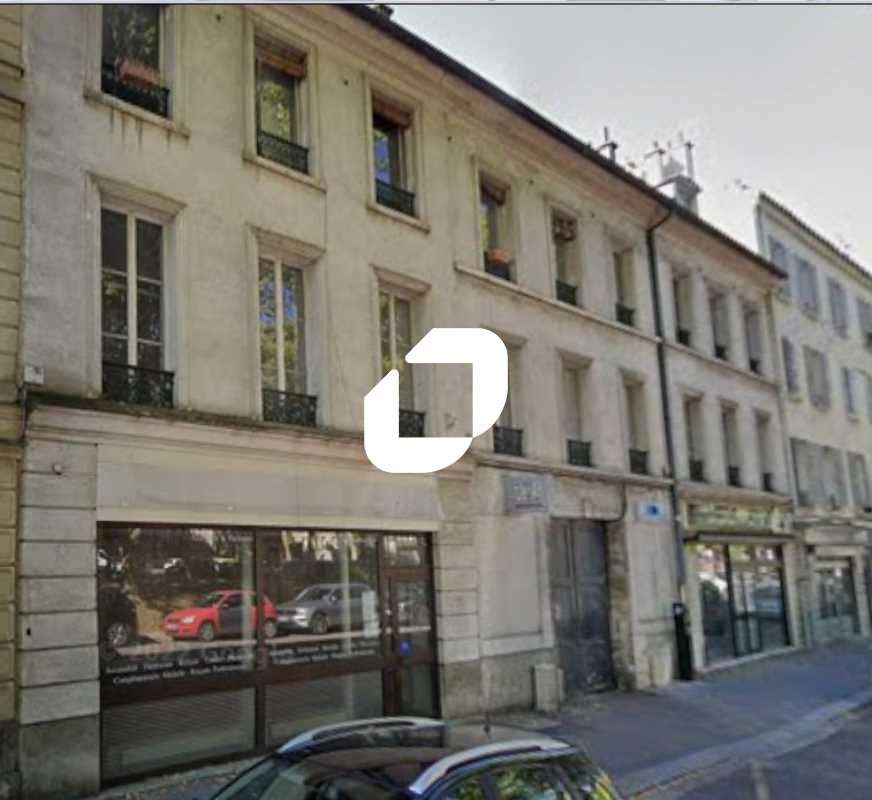 A louer Local commercial 139m² Versailles