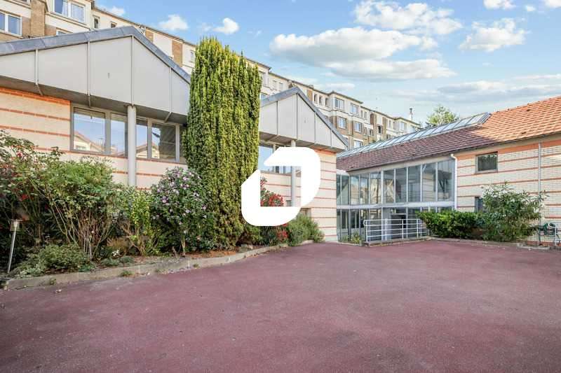 Vente Bureaux 435m² Cachan