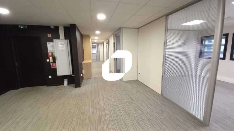 A louer Bureaux 1899m² Loos