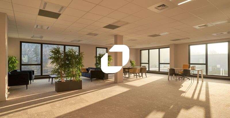 Vente Bureaux 1732m² Tarare