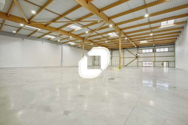 A louer Local d'activité 6974m² Louvres