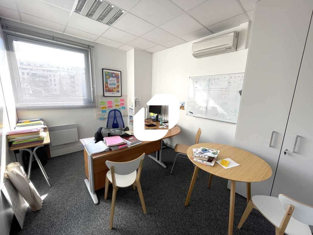 A louer Bureaux 996m² Villeurbanne
