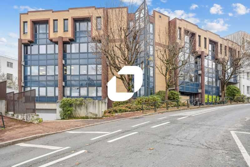 A louer Bureaux 362m² Garches