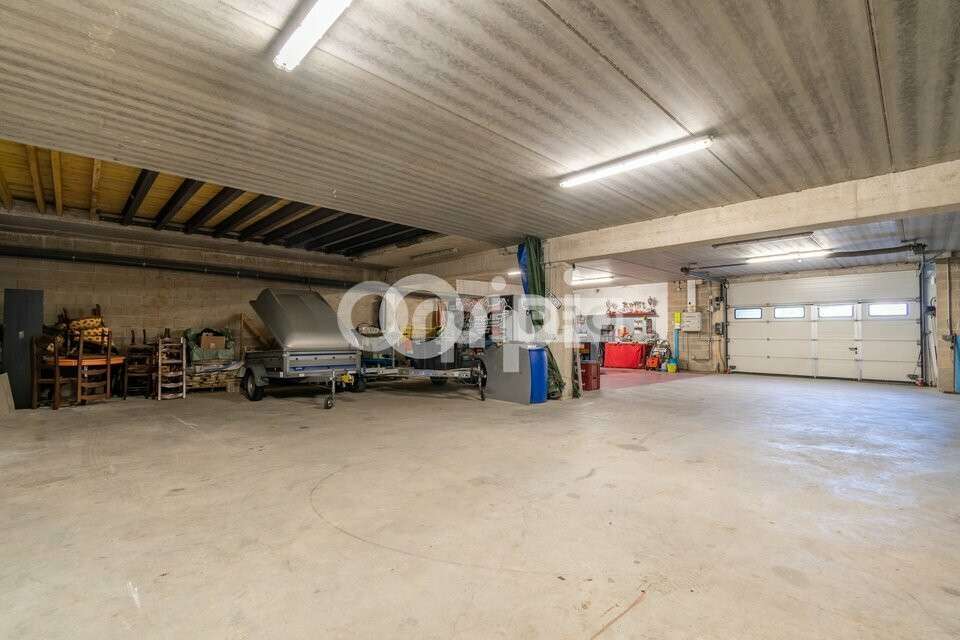 Local atypique à vendre à Villers-aux-Noeuds