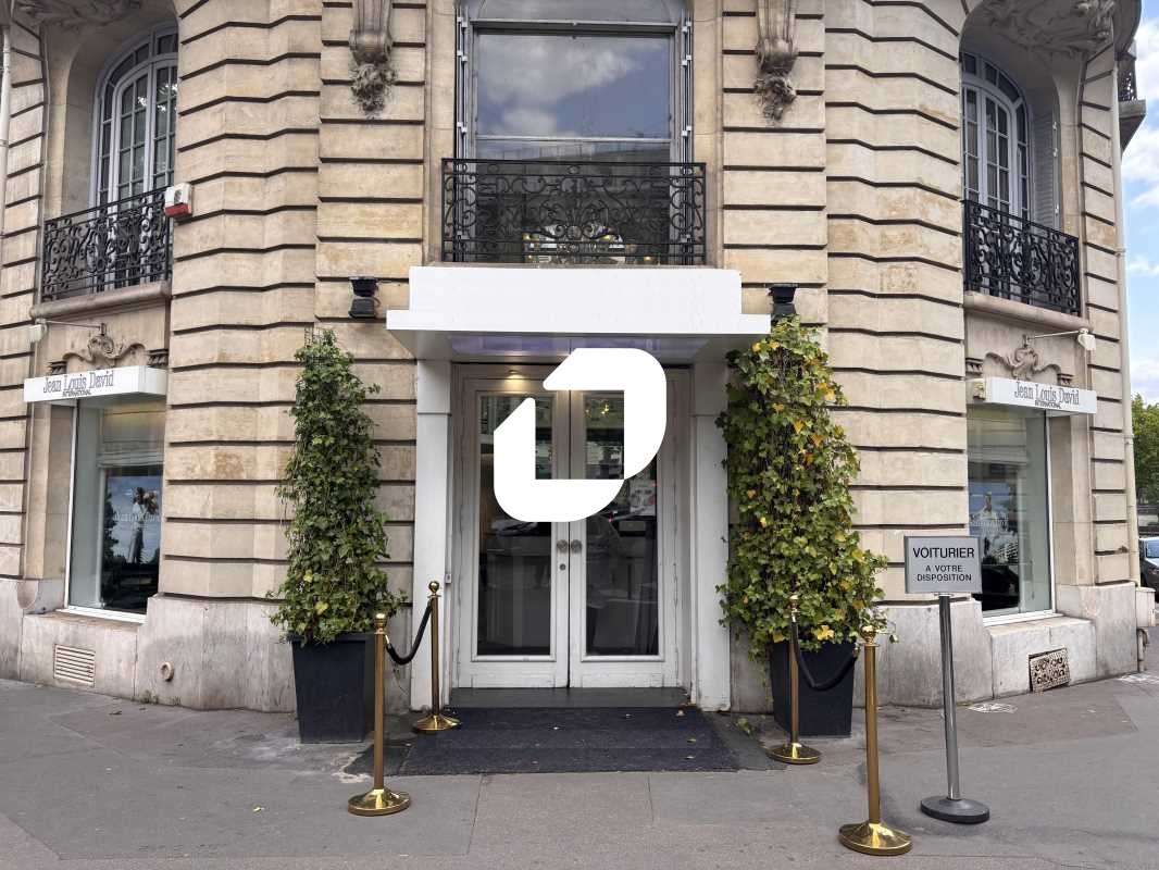 A louer Local commercial 373m² Paris