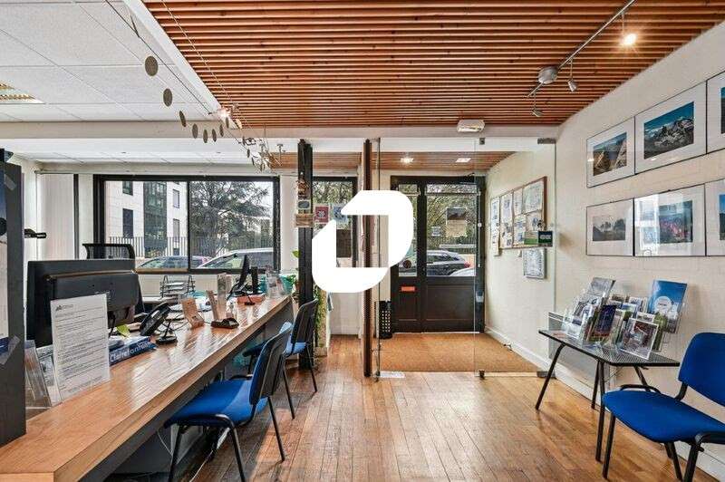 Vente Bureaux 143m² Paris