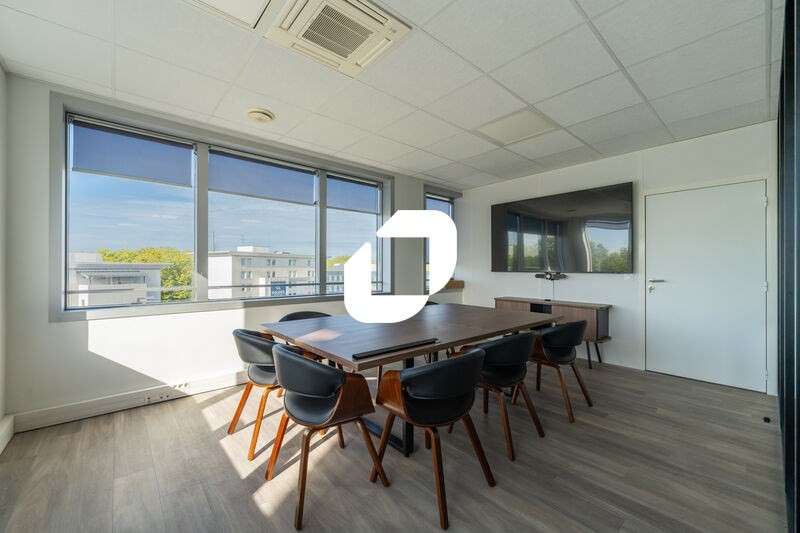 A louer Bureaux 135m² Villepinte