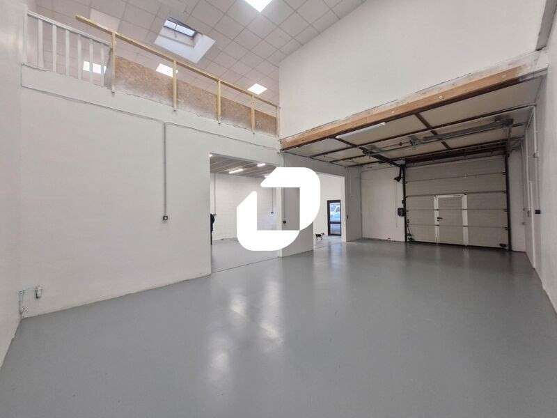 A louer Local d'activité 1240m² Roissy en brie