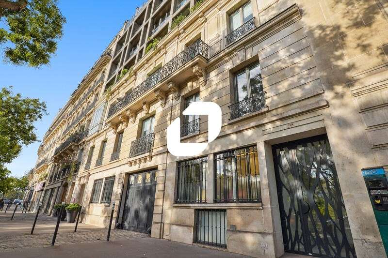 A louer Bureaux 607m² Paris