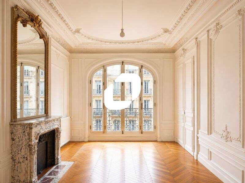 A louer Bureaux 338m² Paris