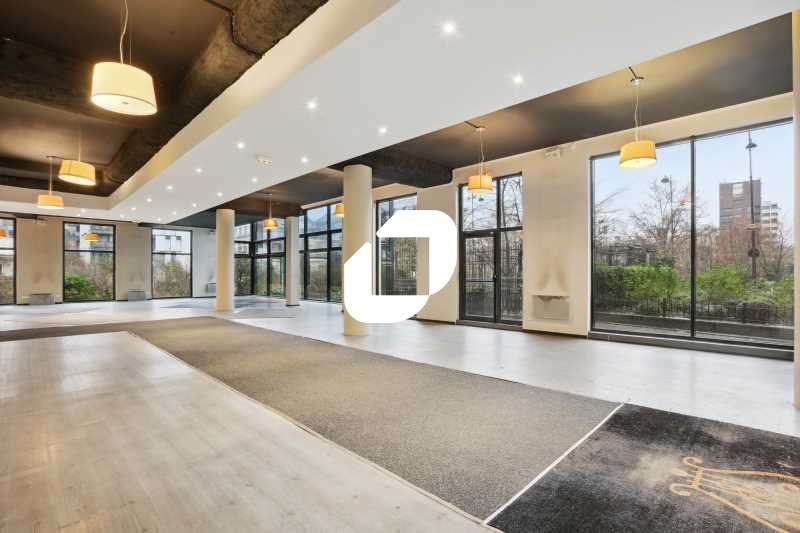 Vente Local commercial 391m² Paris