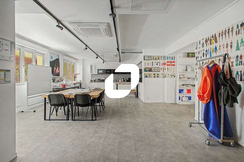 Vente Bureaux 585m² Paris