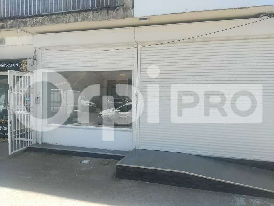 A louer local commercial 37m² centre ville Cayenne