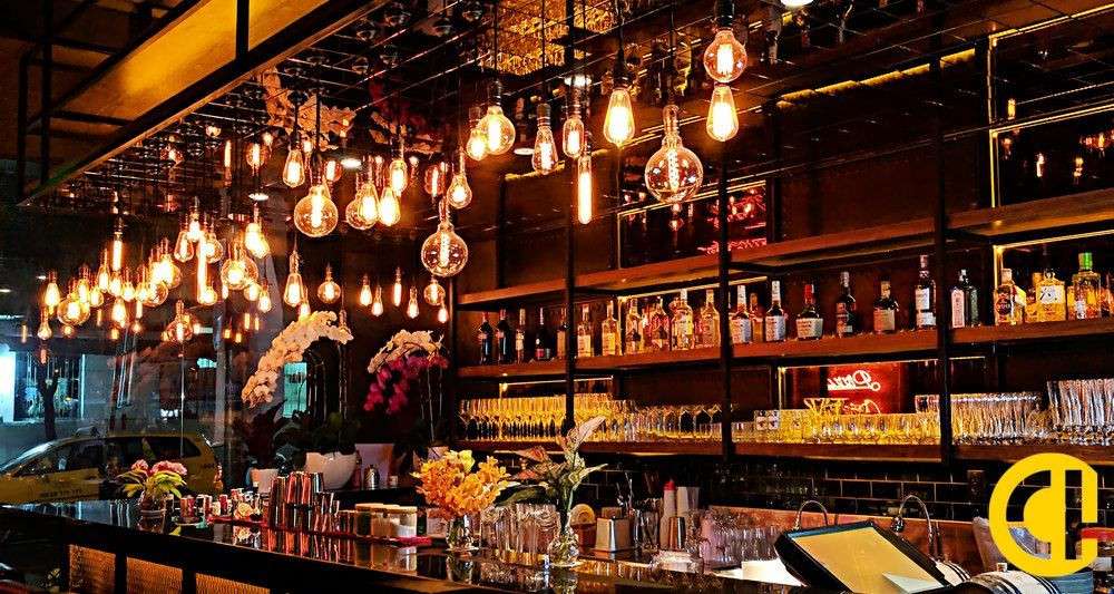 A vendre bar pur parfait état à Lyon 69002