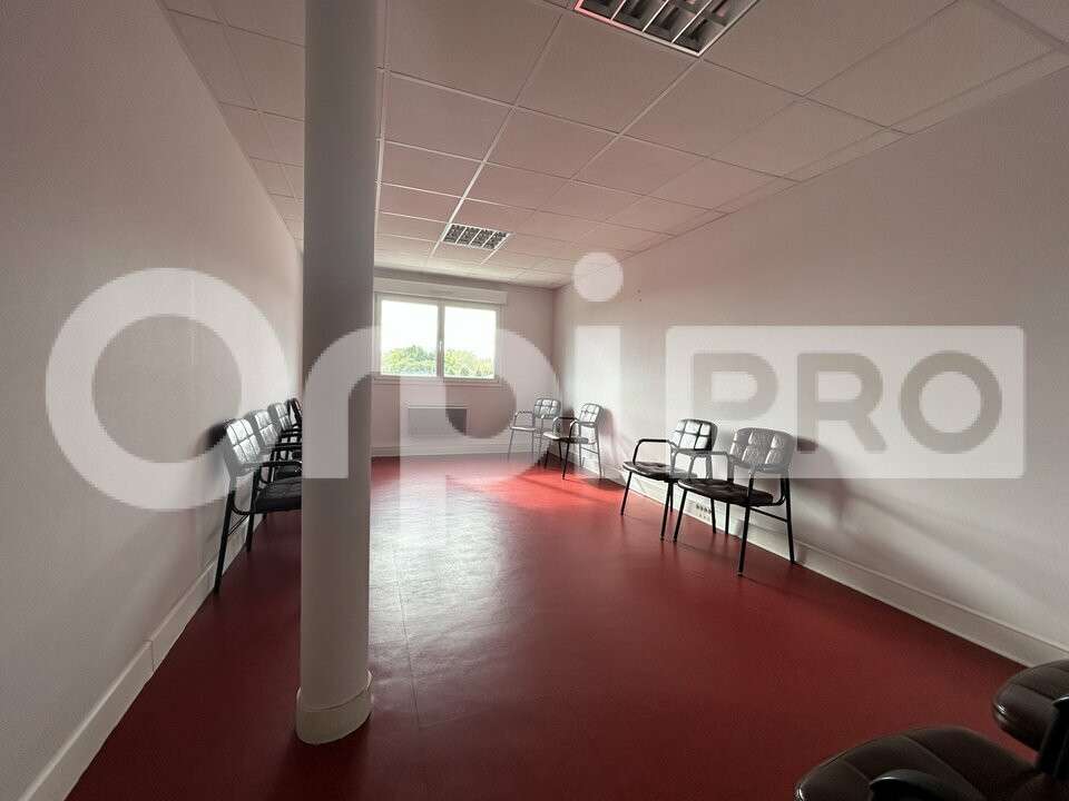 Bureaux à louer 48m² immeuble standing Beauvais