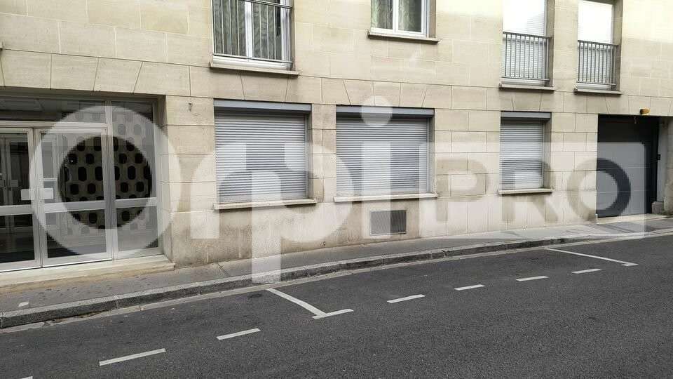 Bureau 147m² RDC à vendre proche mairie de Reims