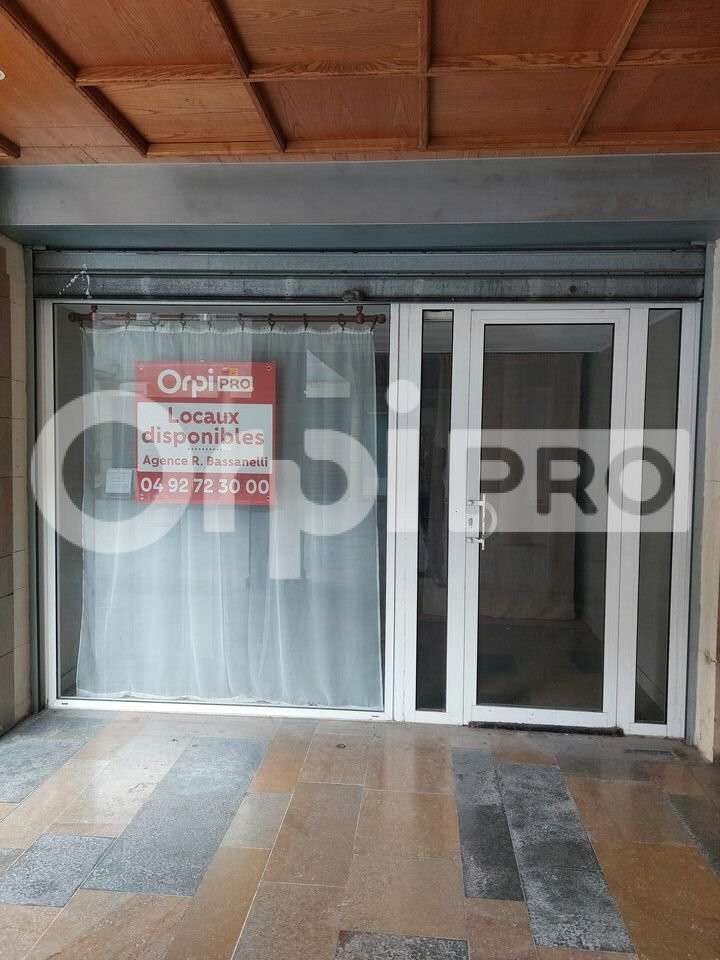 A louer local professionnel 25m² en RDC à Manosque