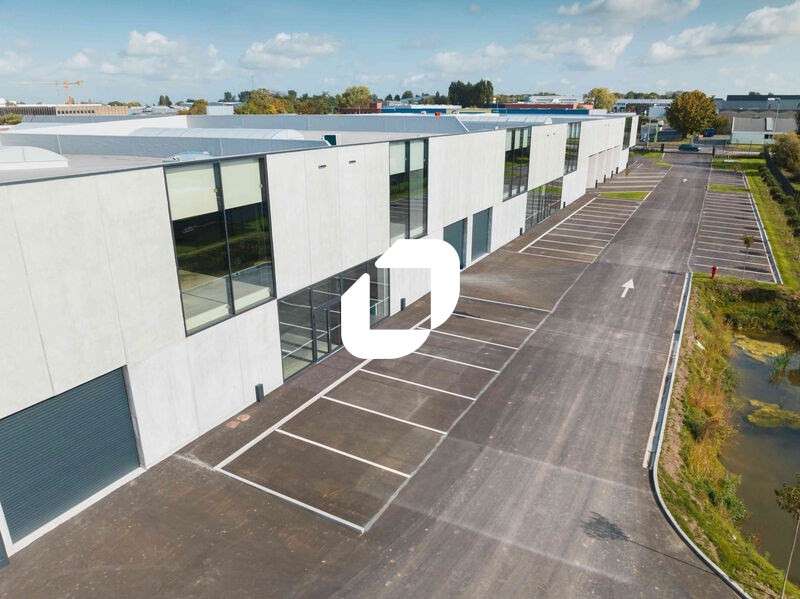A louer Local d'activité 784m² Le mesnil amelot