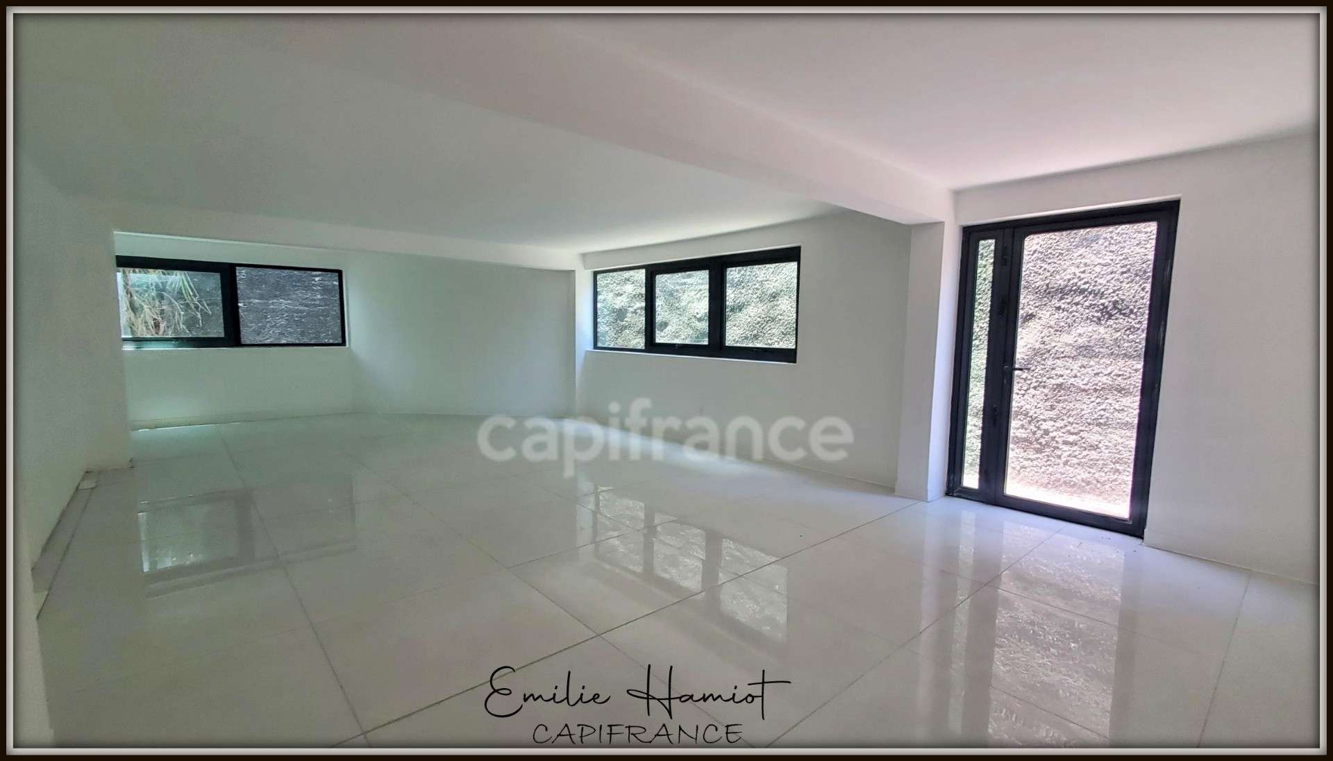 A louer local professionnel 50m² Fort de France 