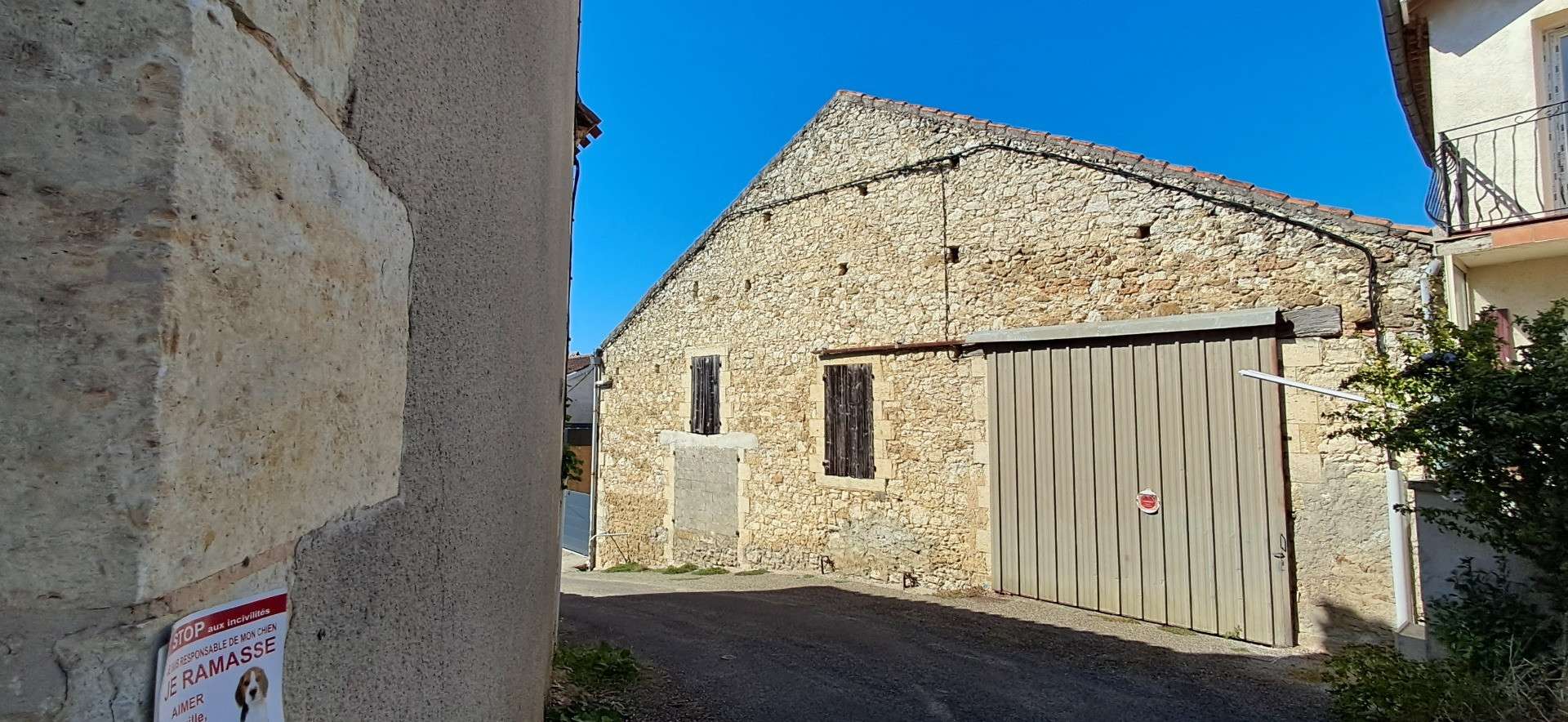 Bâtiment en Pierre 564m² à vendre à Vic-Fezensac