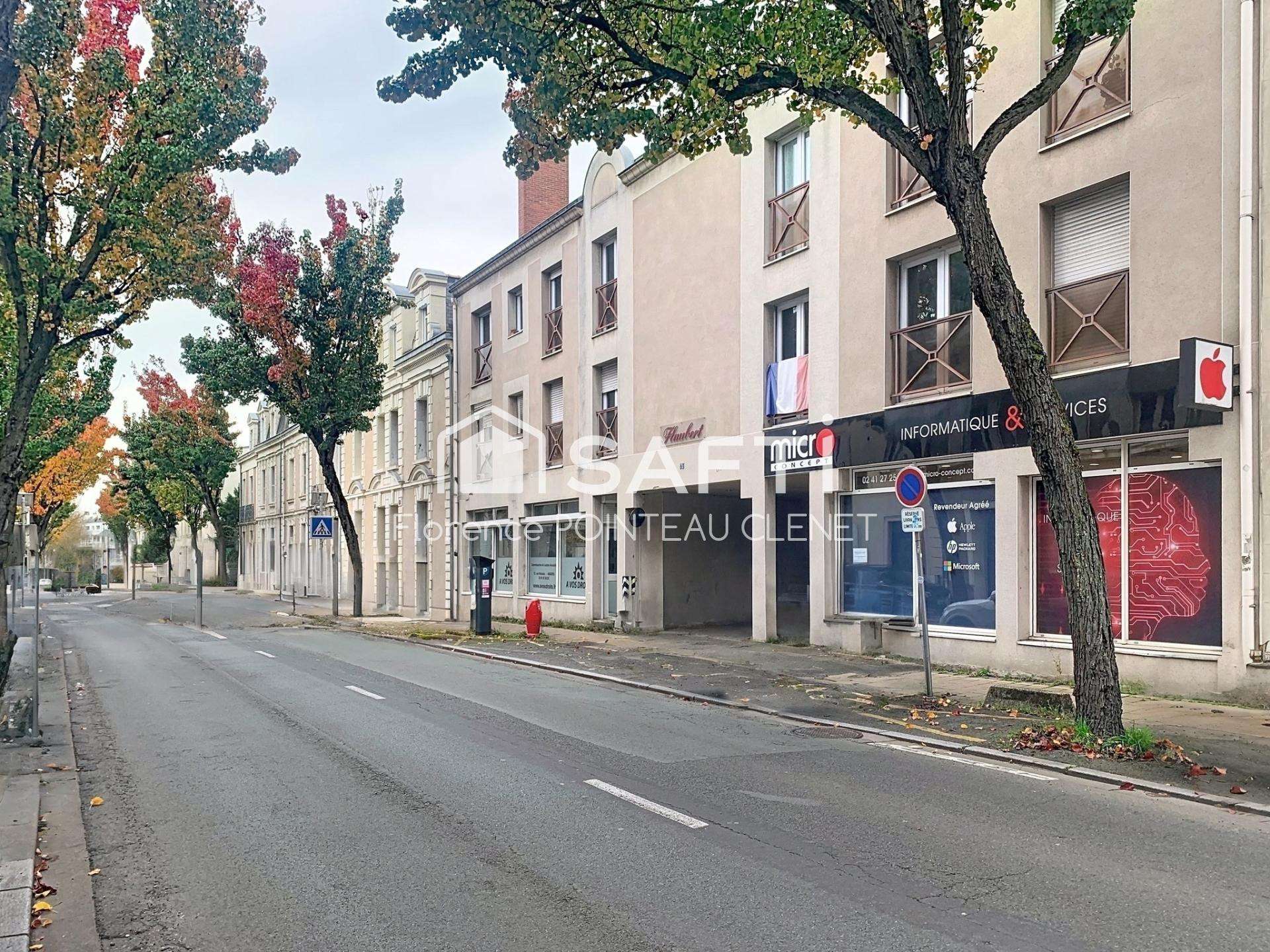 A louer local 70m² Rabelais face UCO  + 4 parkings