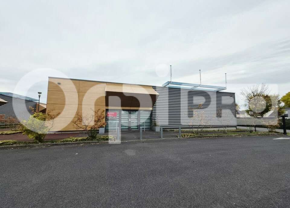 Local commercial à louer 450m² à Reims