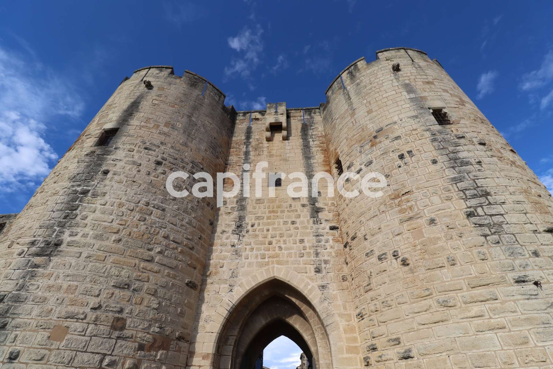 A vendre murs commerciaux Cité d'Aigues-Mortes