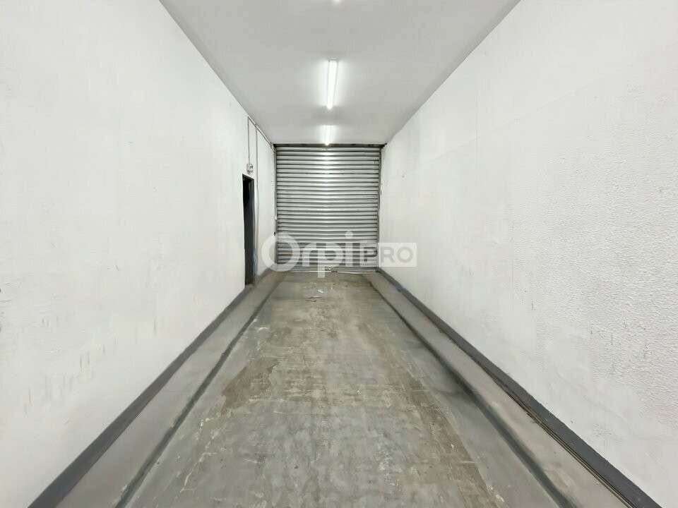 AV local d'activité 350m² Marseille 3 bdv National