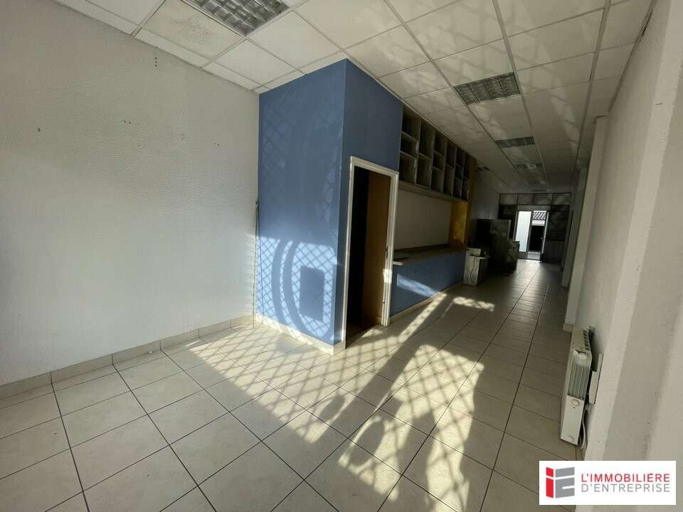 Local commercial 157m² à louer à Lorient