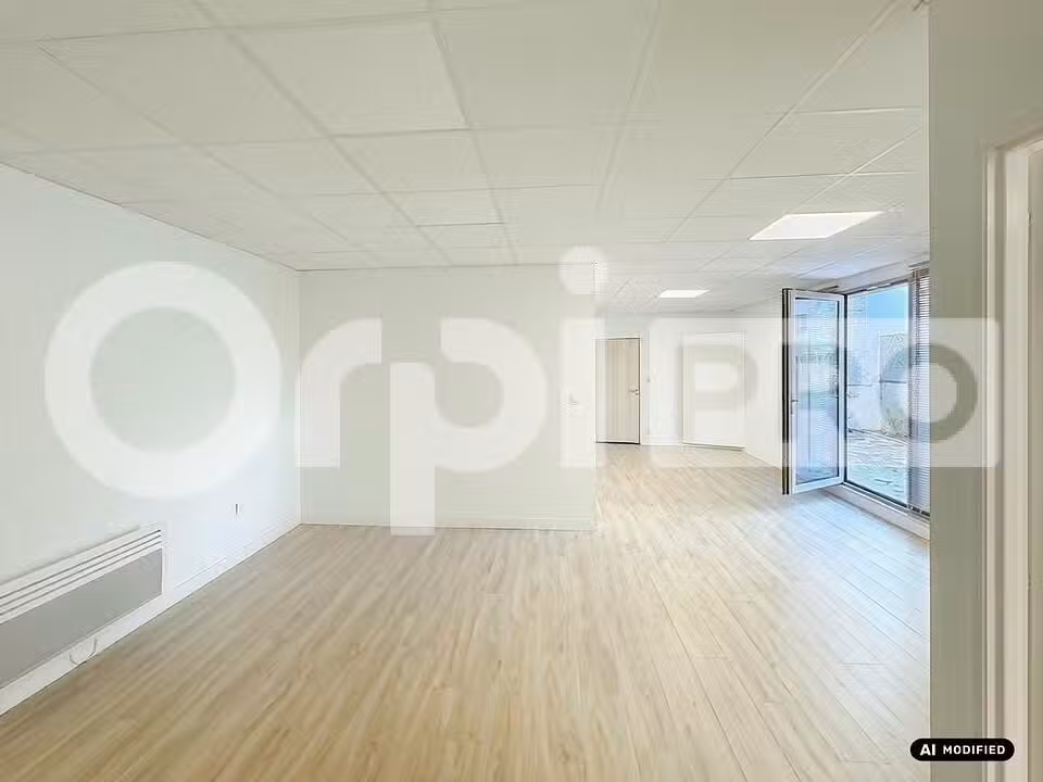 Bureau de 65m² à vendre proche La Rochelle