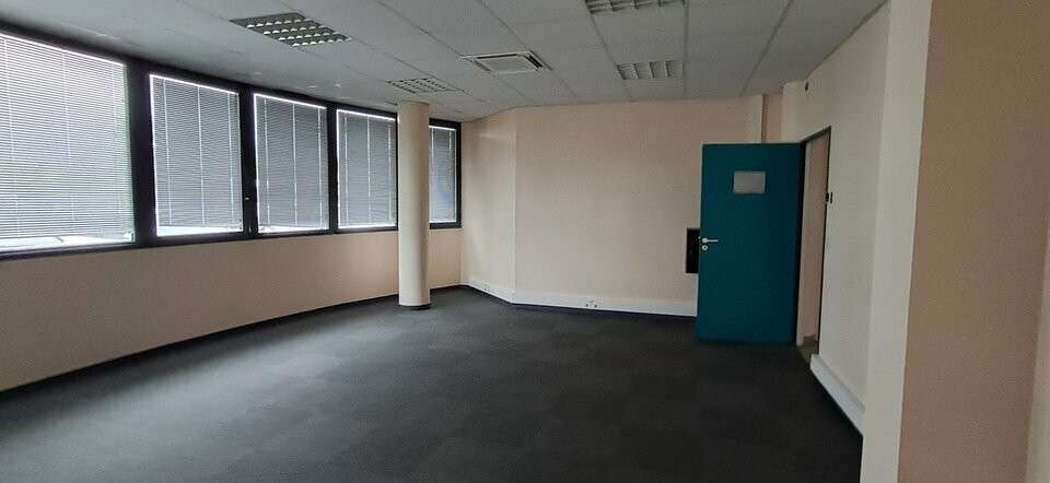 A louer bureau 40m² à Pau Nord proche Hélioparc
