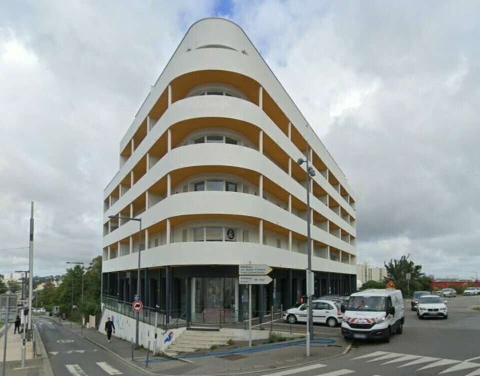 Local commercial de145m² à louer en angle à Brest