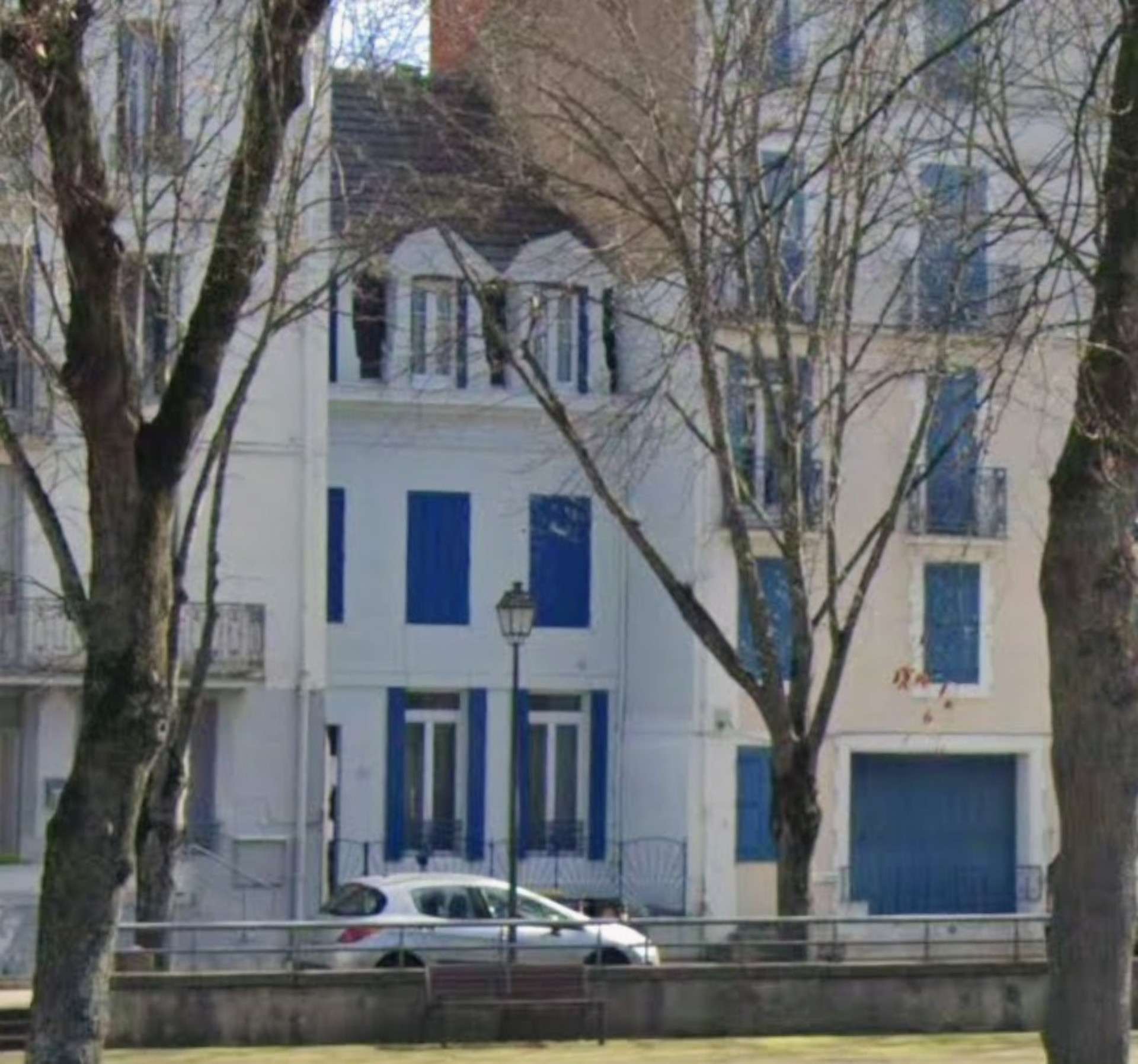 Immeuble de charme à vendre à Néris-les-Bains