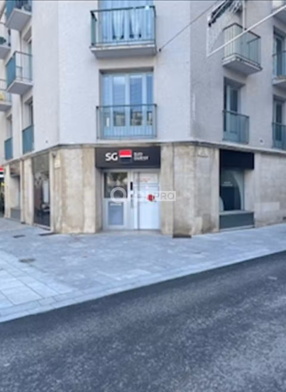 Local commercial bureaux de 378m² à vendre à Pau