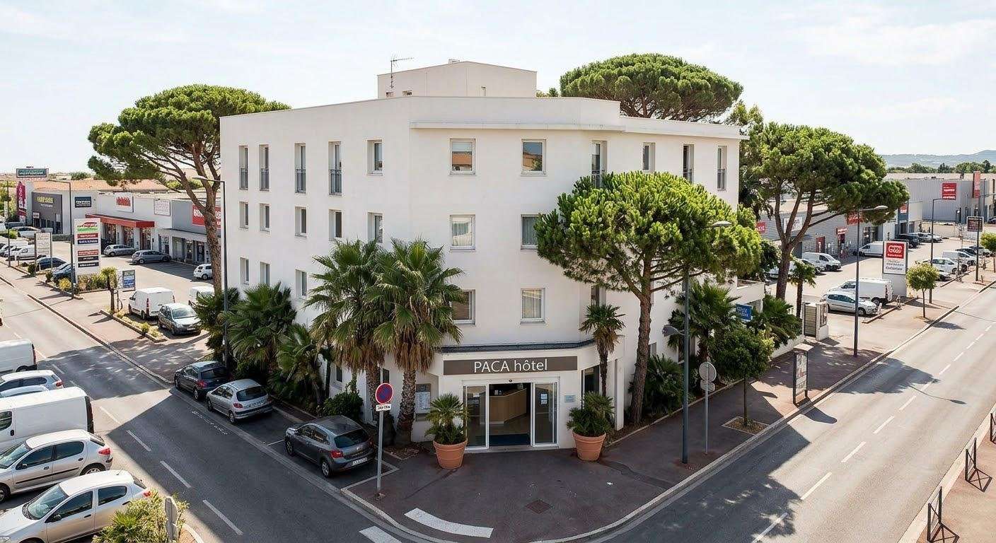 A vendre hôtel bureau + 40 chambres à Cannes