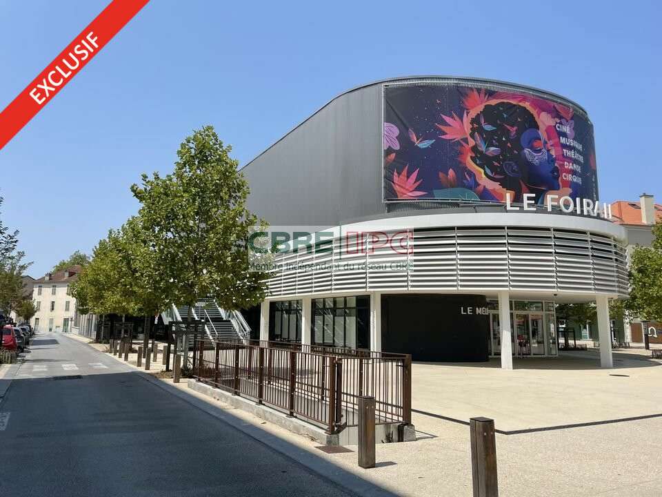 Vente murs occupés en centre-ville de Pau