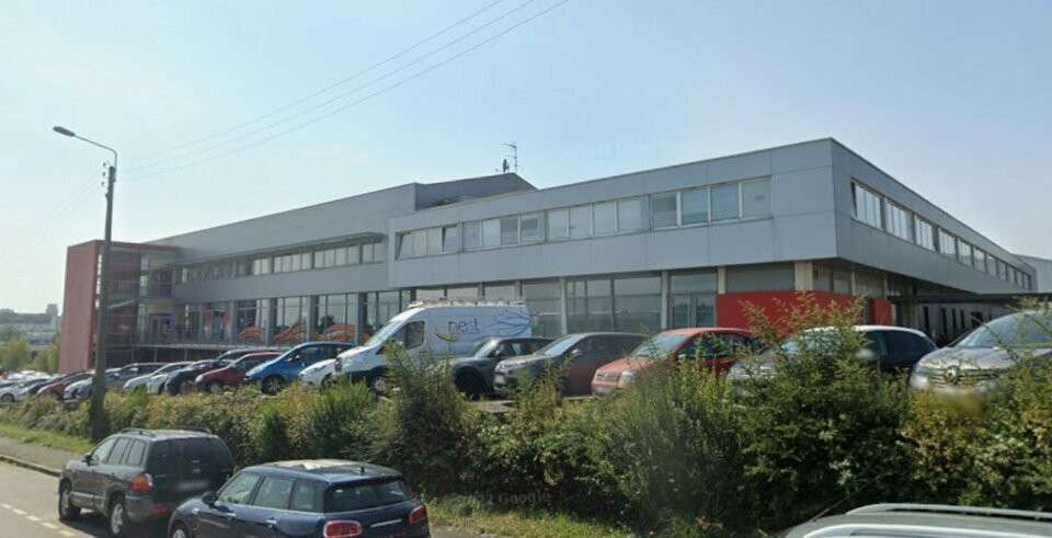 A louer bureaux de 408m² au 1er étage à Brest