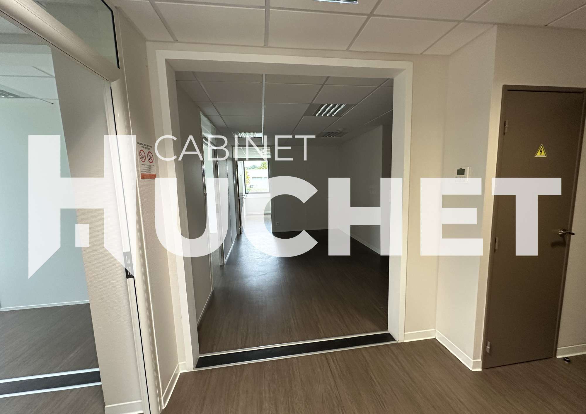A louer bureaux de 140m² avec parkings à Louvigny