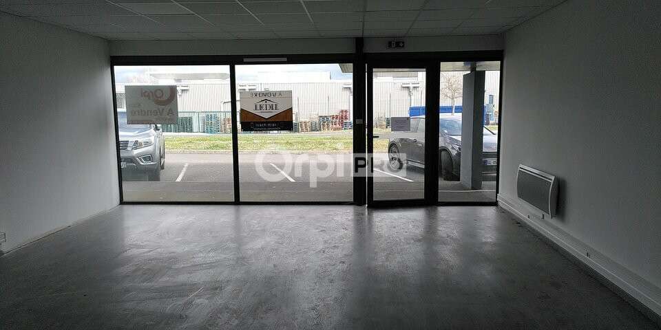 A louer dernier local de 150m² à Serres Castet