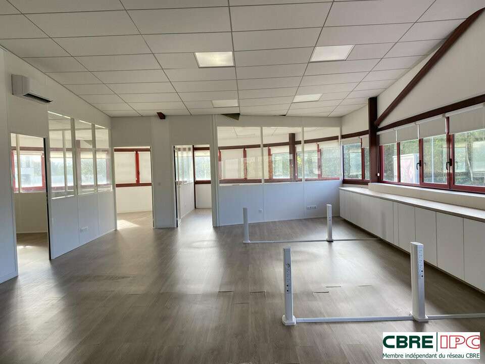 Vente bureaux 140m² R+1 zone de Maignon à Anglet