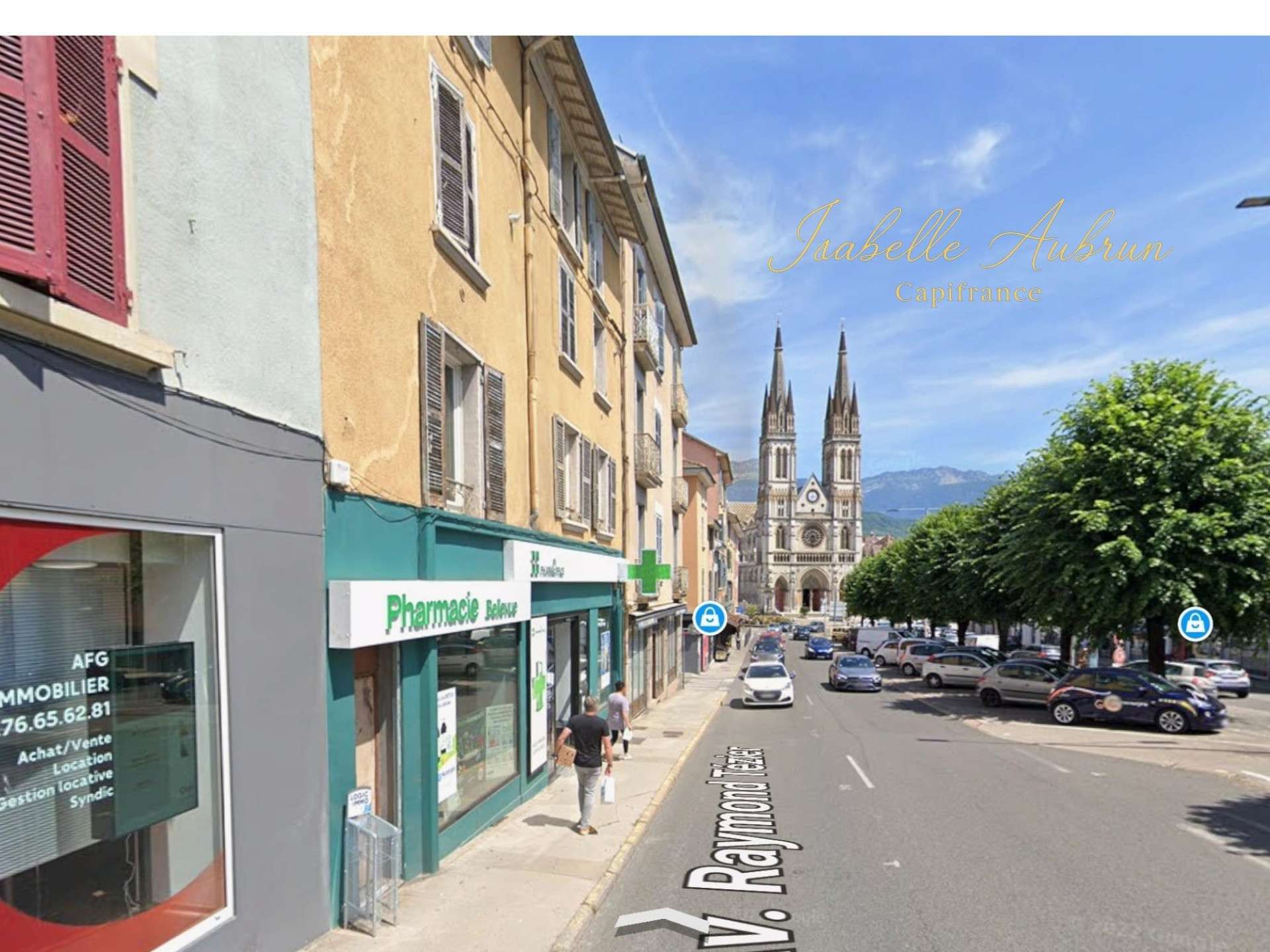 Local à vendre double visibilité à Voiron 