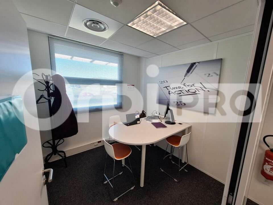 COMPIEGNE - BUREAU à louer