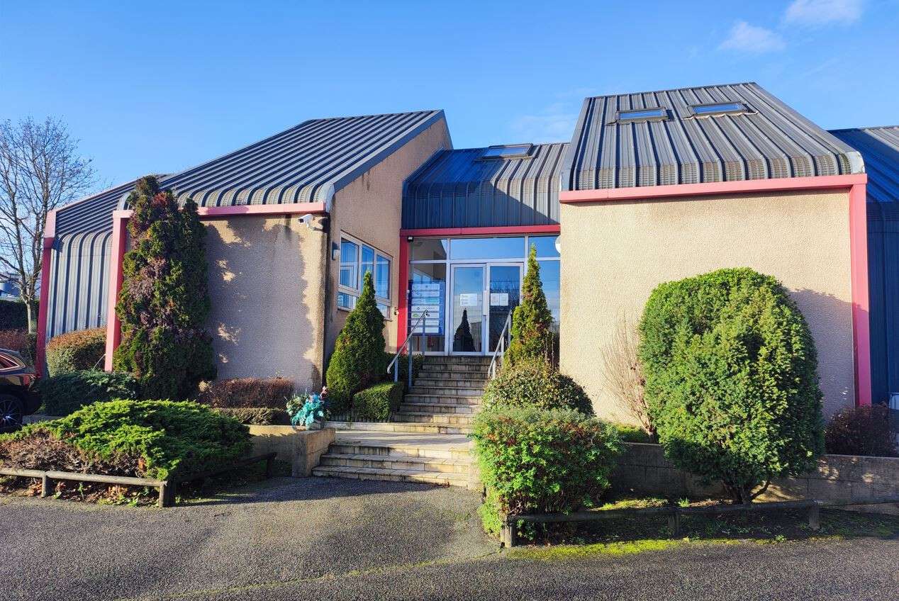 Vente bureaux loués 100% à Linas