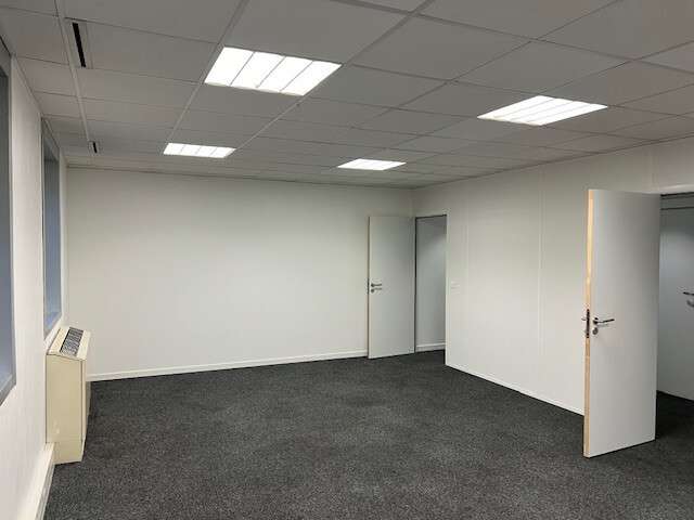 Bureaux partiellement loués