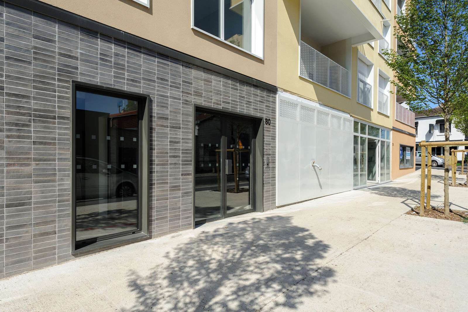Locaux d'Activités à Vendre